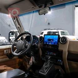 تۆیۆتا لاند کرۆزەر 76